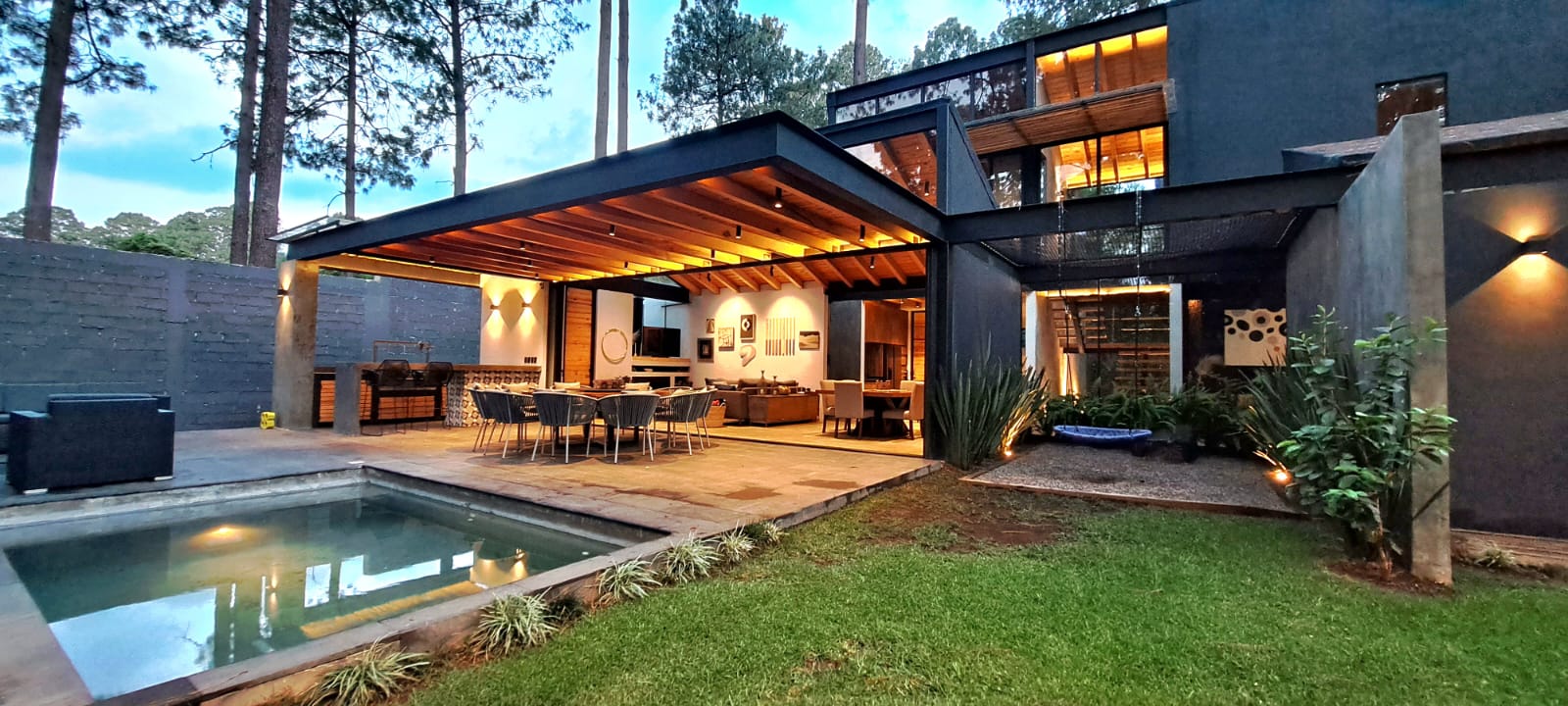 CASA EN RENTA COMPARTIDA EN AVANDARO