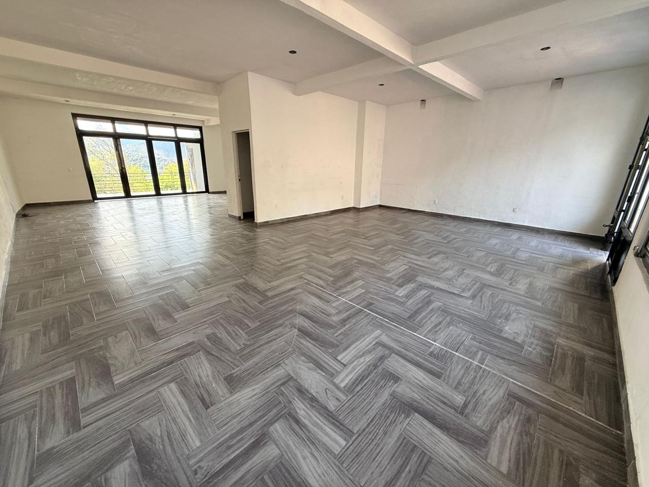 LOCAL COMERCIAL EN RENTA