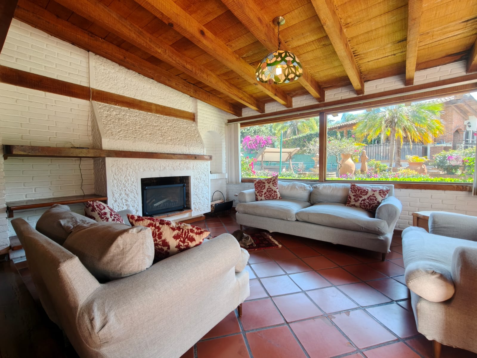 CASA EN RENTA EN AVANDARO