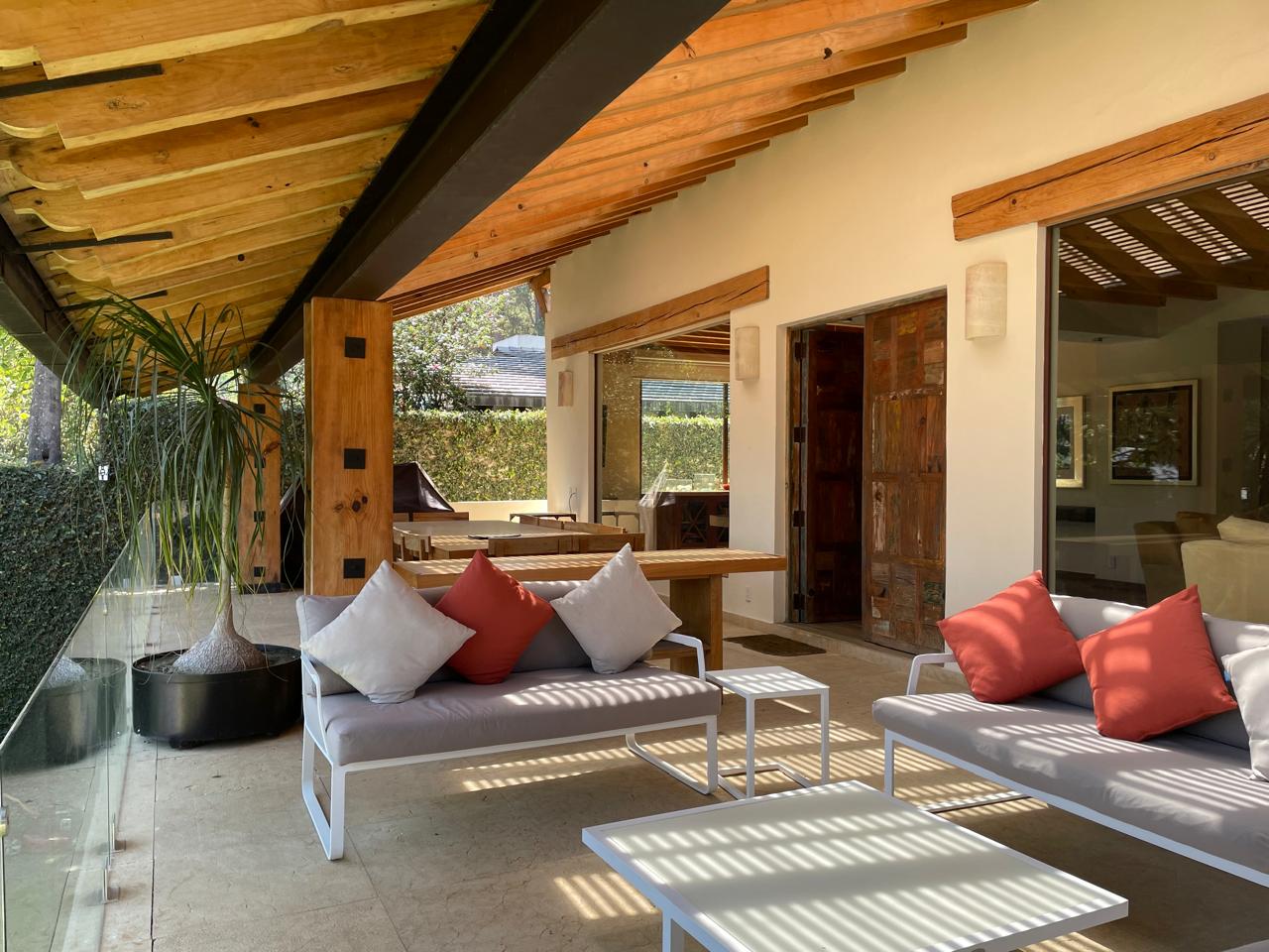 CASA EN VENTA EN AVANDARO