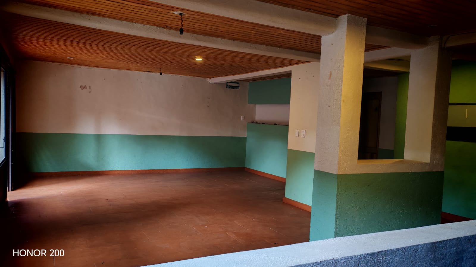 LOCAL COMERCIAL EN RENTA, EN AVANDARO