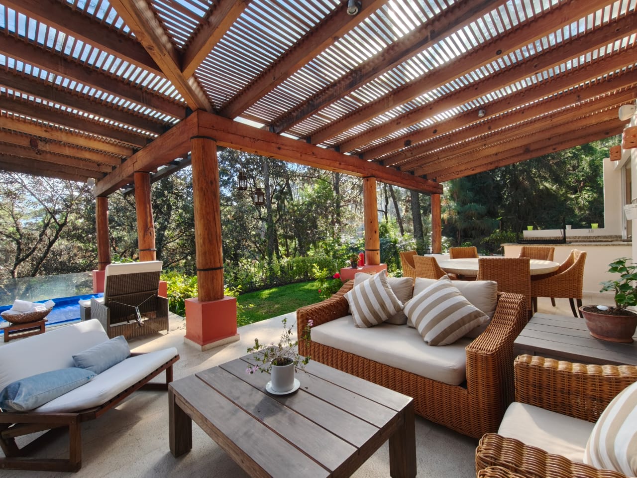 CASA EN CONDOMINIO EN AVANDARO